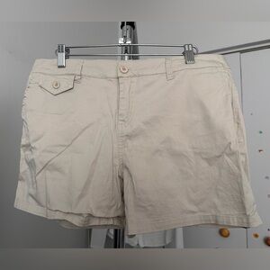 Tag Women's Beige Cargo Shorts